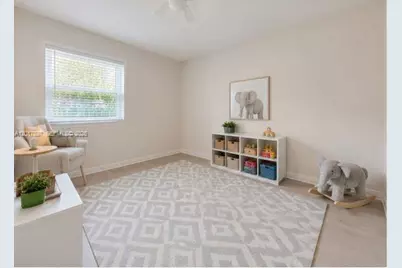 615 NE 12th Ave #109, Fort Lauderdale, FL 33304 - Photo 5