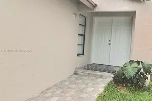 11447 SW 33rd Ln, Miami, FL 33165 - Photo 15