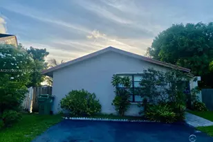 11447 SW 33rd Ln, Miami, FL 33165 - Photo 23