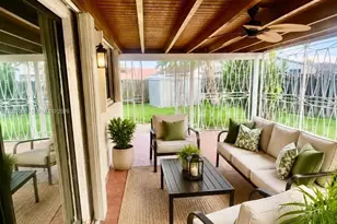 11447 SW 33rd Ln, Miami, FL 33165 - Photo 9