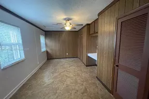 1011 Avenue F, Riviera Beach, FL 33404 - Photo 9