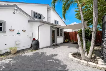 7811 SW 9th Ter, Miami, FL 33144 - Photo 3