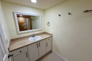 9429 SW 76th St, Miami, FL 33173 - Photo 17