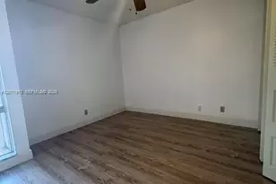 835 NW 81st Way, Plantation, FL 33324 - Photo 13