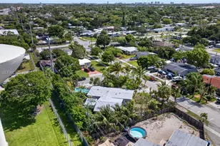 5041 NE 14th Ave, Pompano Beach, FL 33064 - Photo 27