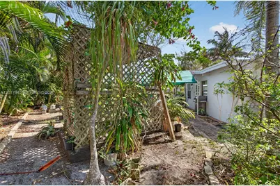 5041 NE 14th Ave, Pompano Beach, FL 33064 - Photo 9