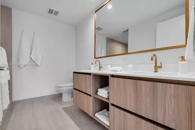 77 SE 5 #1601, Miami, FL 33131 - Photo 23