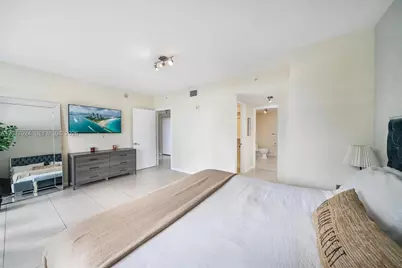 3250 NE 1st Ave #916, Miami, FL 33137 - Photo 17