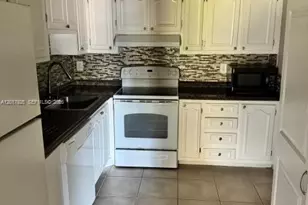 380 E Laurel Dr, Margate, FL 33063 - Photo 11