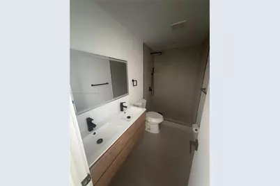 7801 Byron Ave #1, Miami Beach, FL 33141 - Photo 3