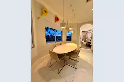 6801 NW 113th Ct, Doral, FL 33178 - Photo 15