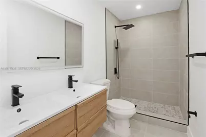 7801 Byron Ave #3, Miami Beach, FL 33141 - Photo 5