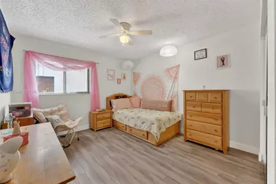 1891 NW 40th Ct, Oakland Park, FL 33309 - Photo 21