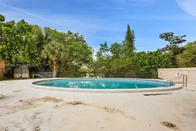 12590 NE 16th Ave #208, North Miami, FL 33161 - Photo 17