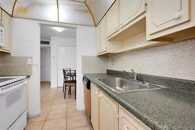 12590 NE 16th Ave #208, North Miami, FL 33161 - Photo 11