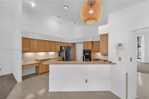 10330 SW 58th Ct, Pinecrest, FL 33156 - Photo 9