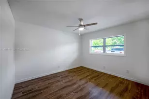 330 NE 26th Ave, Boynton Beach, FL 33435 - Photo 25