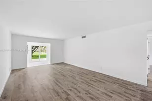 330 NE 26th Ave, Boynton Beach, FL 33435 - Photo 17