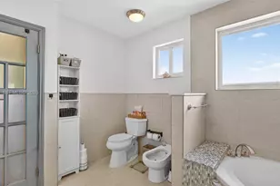 2940 NW 99th Pl, Doral, FL 33172 - Photo 19