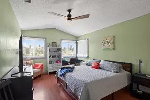 2940 NW 99th Pl, Doral, FL 33172 - Photo 17