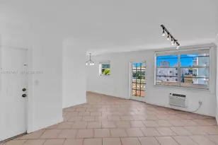 713 Collins Ave, Miami Beach, FL 33139 - Photo 17