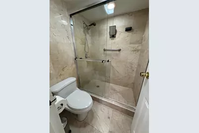 100 Bayview Dr #309, Sunny Isles Beach, FL 33160 - Photo 27
