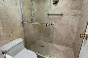100 Bayview Dr, Sunny Isles Beach, FL 33160 - Photo 27