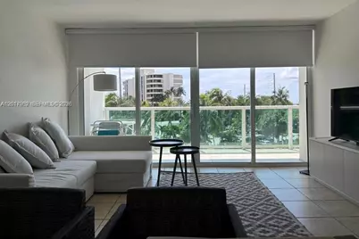 100 Bayview Dr #309, Sunny Isles Beach, FL 33160 - Photo 15