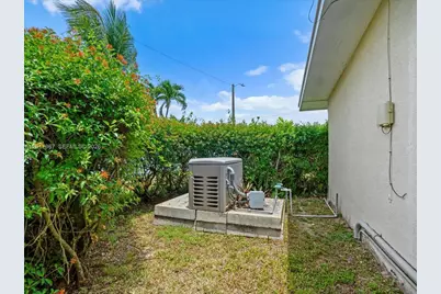 11901 SW 177th Ter, Miami, FL 33177 - Photo 9