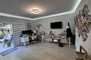 8851 NW 110 Pl, Doral, FL 33178 - Photo 5