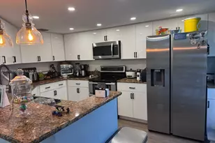 8851 NW 110 Pl, Doral, FL 33178 - Photo 3