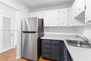 2600 NE 135th St, North Miami, FL 33181 - Photo 7