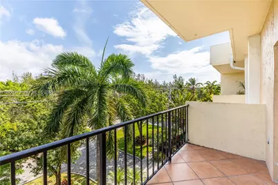 2600 NE 135th St #4E-A, North Miami, FL 33181 - Photo 9