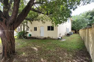 13950 NE 2nd Ave, Miami, FL 33161 - Photo 1