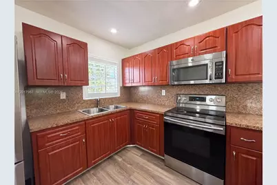 4403 NW 202nd St, Miami Gardens, FL 33055 - Photo 11