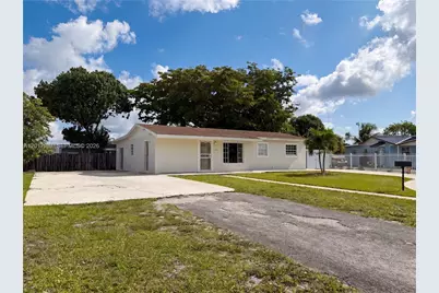 4403 NW 202nd St, Miami Gardens, FL 33055 - Photo 15