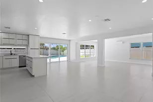 421 S 56th Terrace, Hollywood, FL 33023 - Photo 5