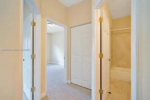 1048 NE 208th St, Miami, FL 33179 - Photo 13