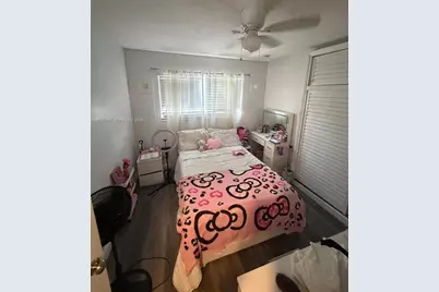 621 SW 71st Ter, Pembroke Pines, FL 33023 - Photo 19