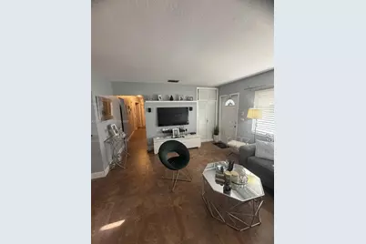 621 SW 71st Ter, Pembroke Pines, FL 33023 - Photo 9