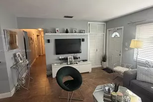 621 SW 71st Terrace, Pembroke Pines, FL 33023 - Photo 9