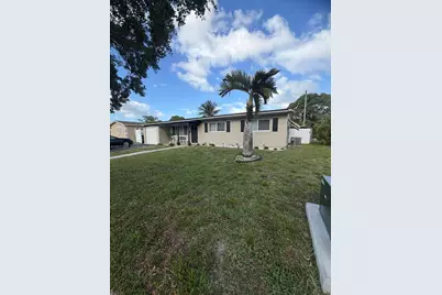 621 SW 71st Ter, Pembroke Pines, FL 33023 - Photo 1