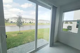 535 SE Rivergrass St, Port Saint Lucie, FL 34984 - Photo 3