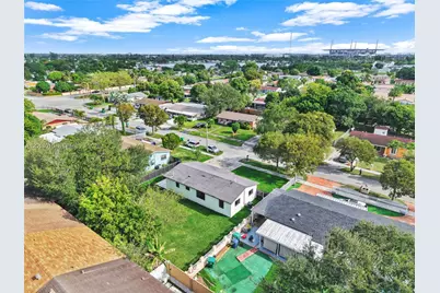 19720 NW 33rd Ave, Miami Gardens, FL 33056 - Photo 7