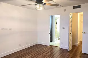 250 Jacaranda Dr, Plantation, FL 33324 - Photo 11