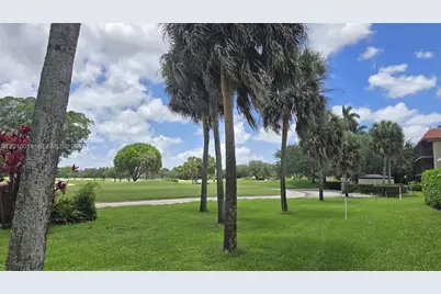 250 Jacaranda Dr #608, Plantation, FL 33324 - Photo 31
