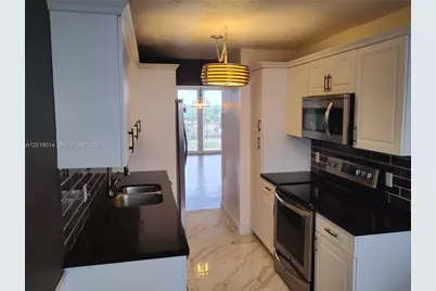 250 Jacaranda Dr #608, Plantation, FL 33324 - Photo 1