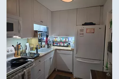 1950 N Andrews Ave #208D, Wilton Manors, FL 33311 - Photo 17