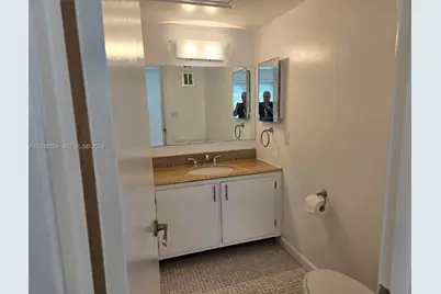 1950 N Andrews Ave #208D, Wilton Manors, FL 33311 - Photo 11