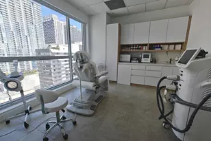175 SW 7th St, Miami, FL 33130 - Photo 1